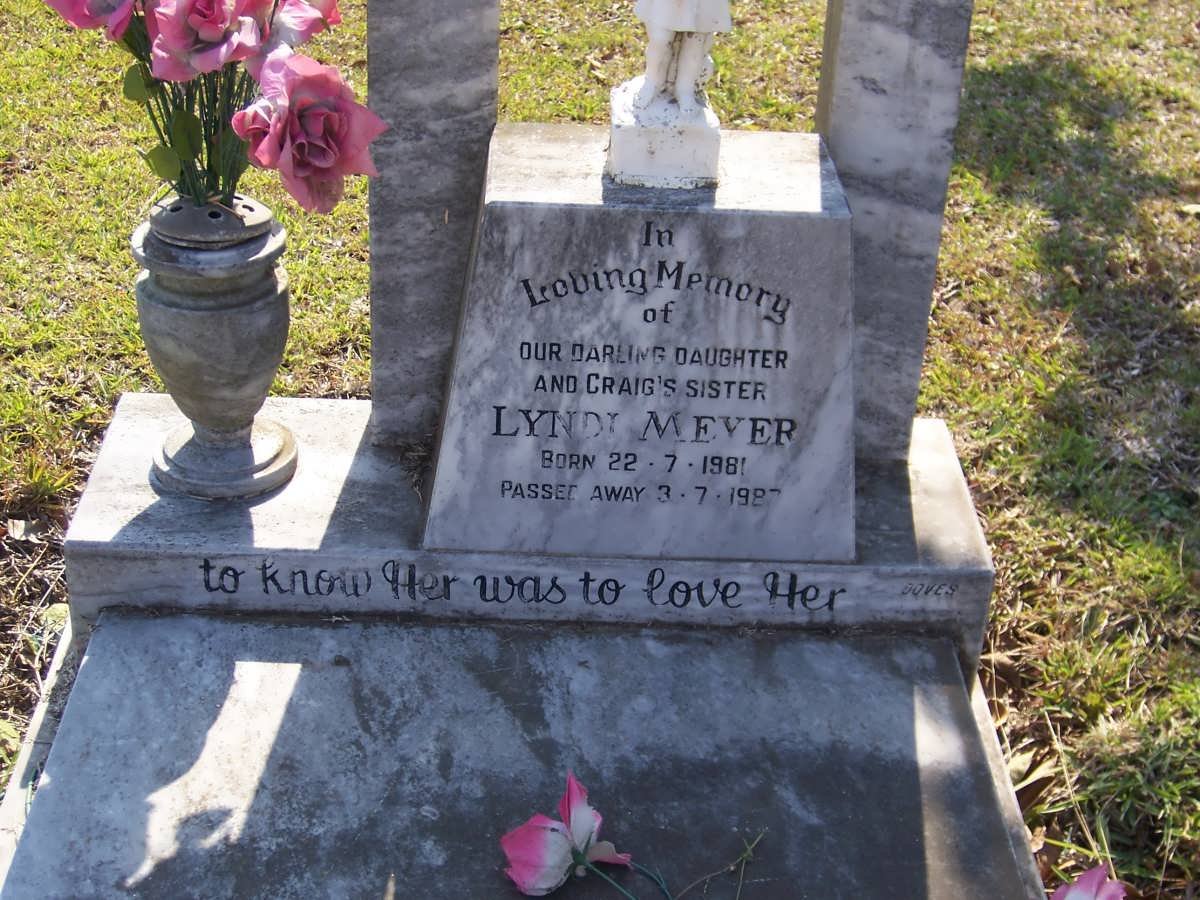 MEYER Lyndi 1981-1987