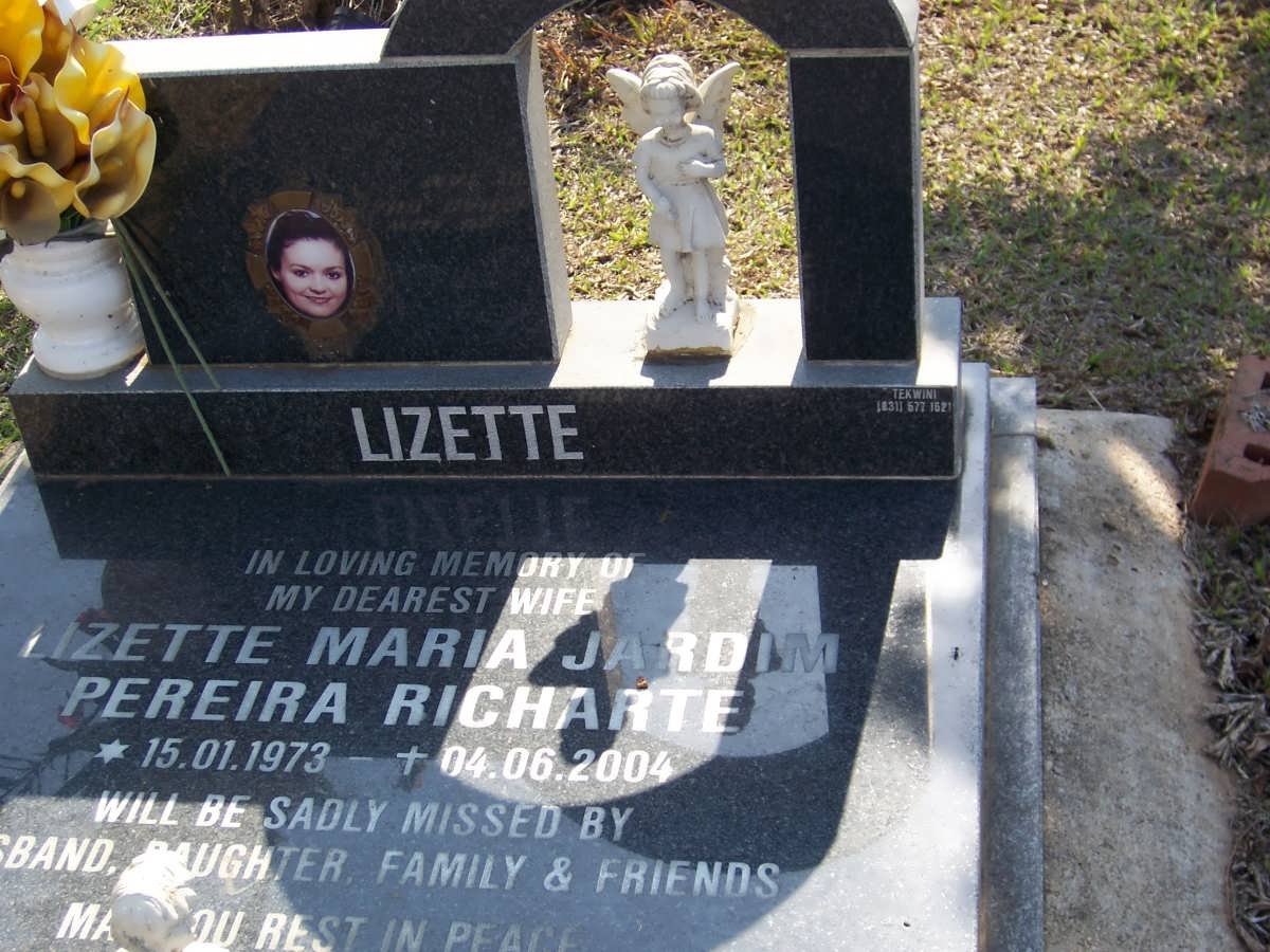 PEREIRA RICHARTE Lizette Maria Jardim 1973-2004