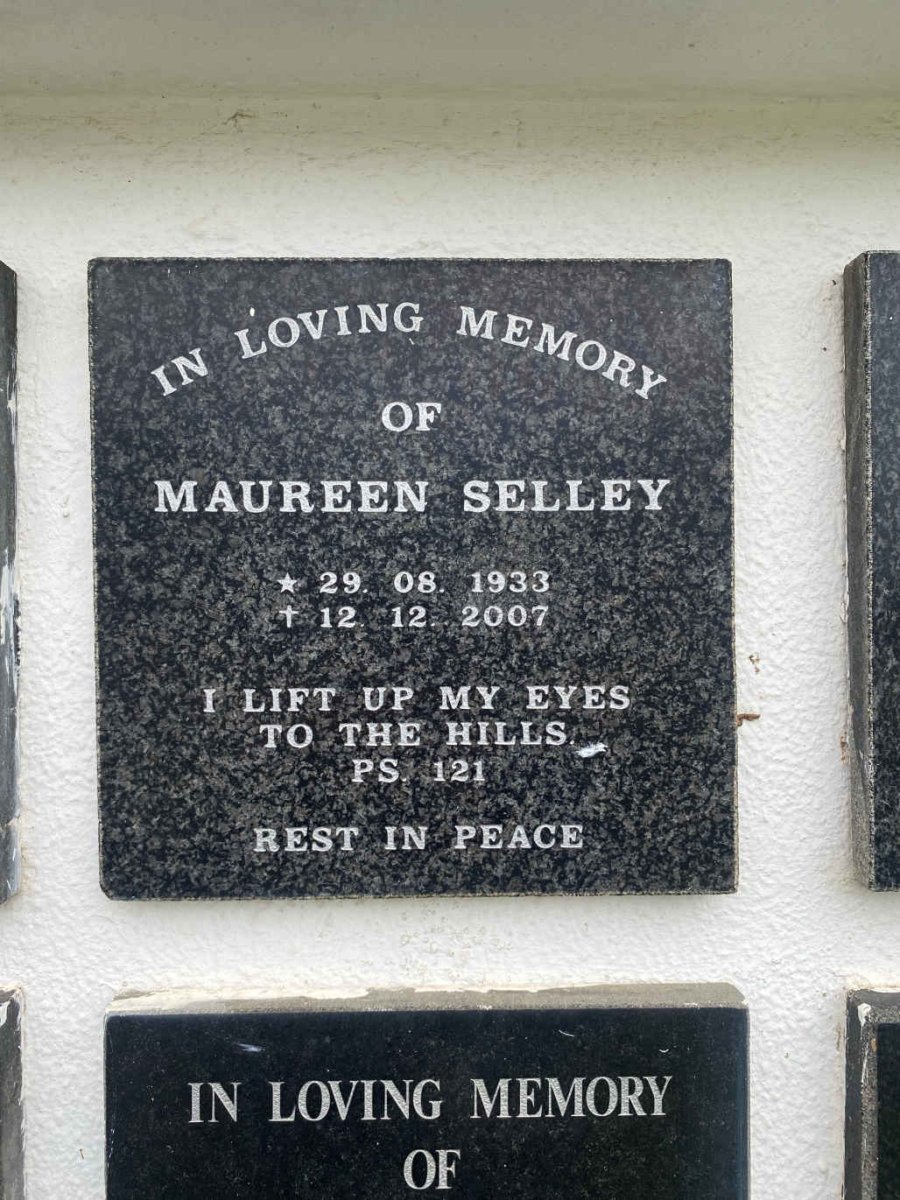 SELLEY Maureen 1933-2007