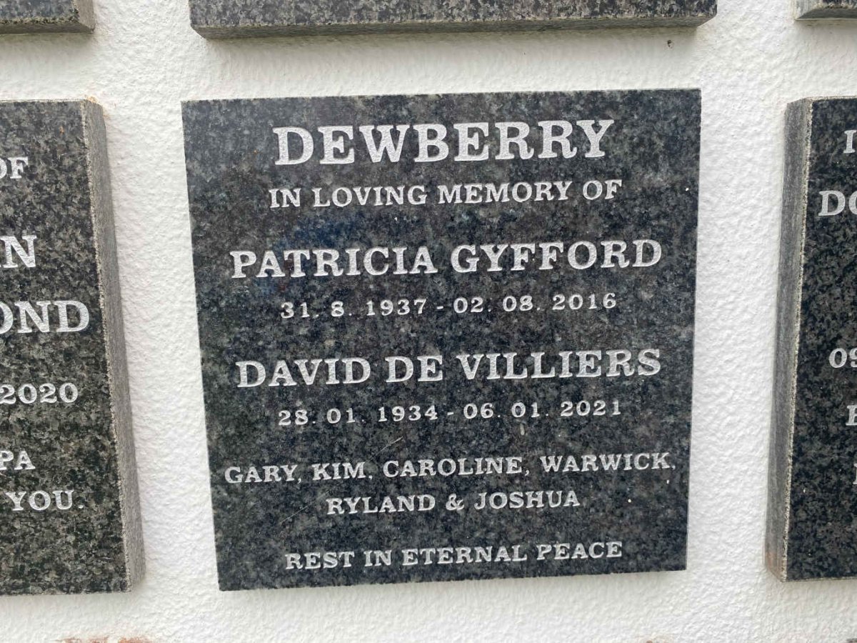 DEWBERRY David de Villiers 1934-2021 & Patricia Gyfford 1937-2016