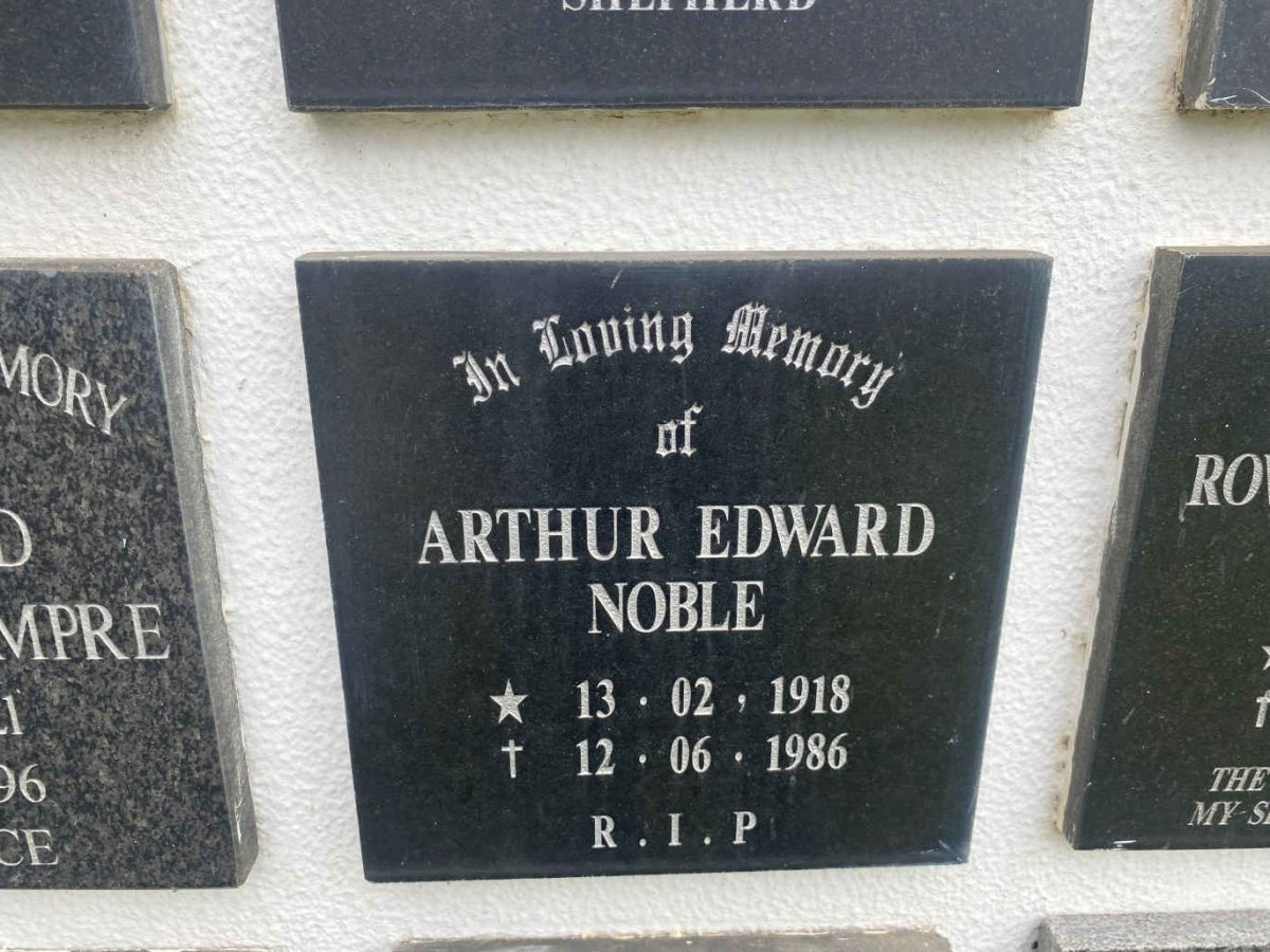 NOBLE Arthur Edward 1918-1986