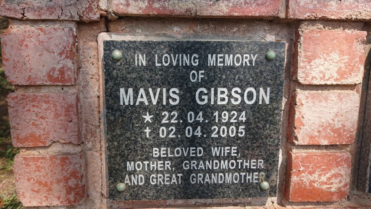 GIBSON Mavis 1924-2005