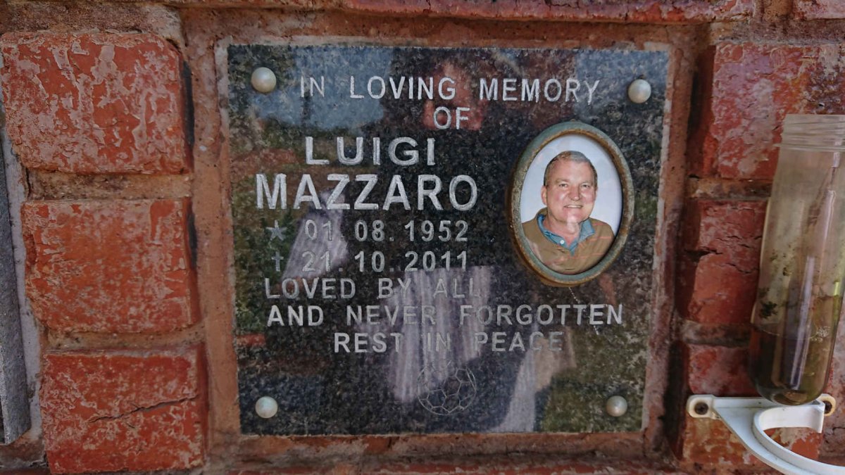 MAZZARO Luigi 1952-2011