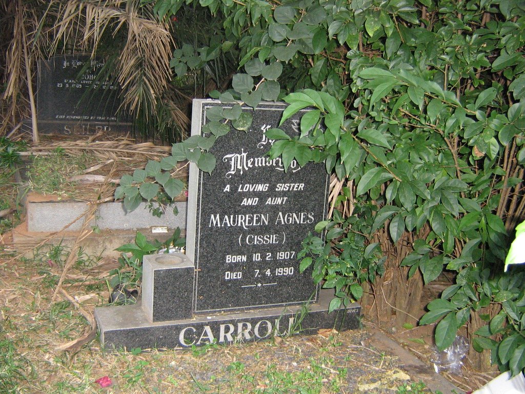 CARROLL Maureen Agnes 1907-1990