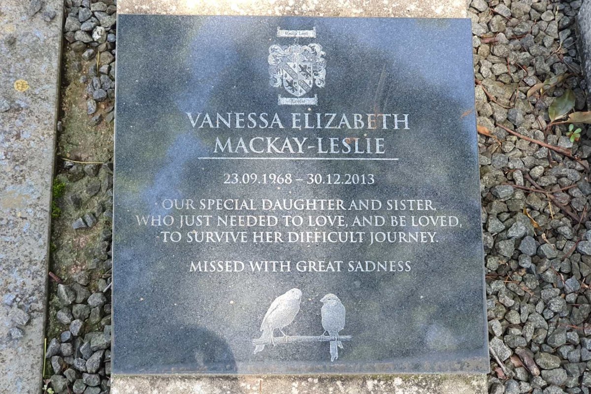 LESLIE Vanessa Elizabeth, MACKAY 1968-2013