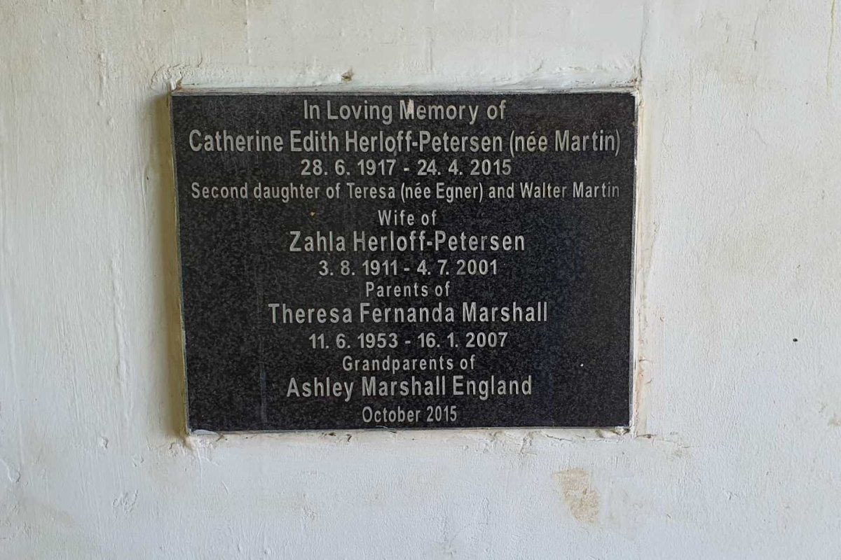 PETERSON Zahla, HERLOFF 1911-2001 &amp; Catherine Edith MARTIN 1917-2015 :: MARSHALL Theresa Fernanda 1953-2007