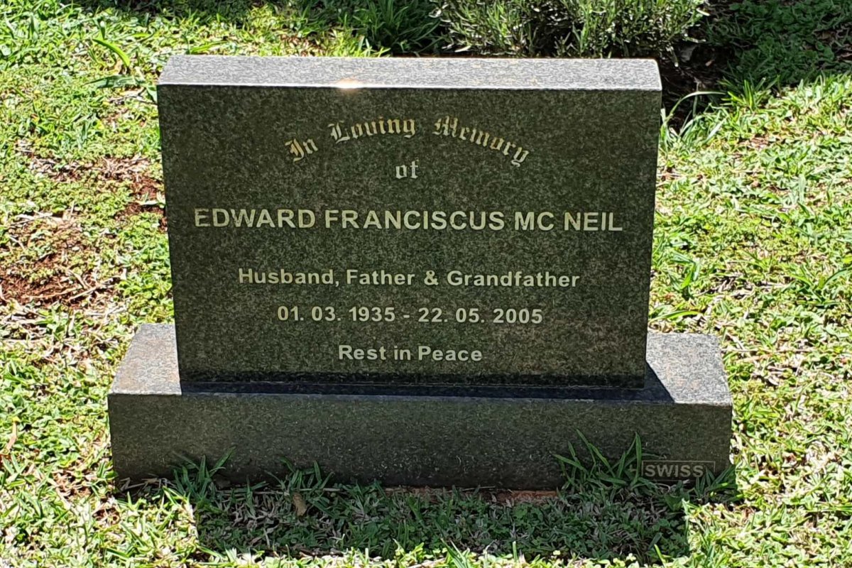 MCNEIL Edward Franciscus 1935-2005