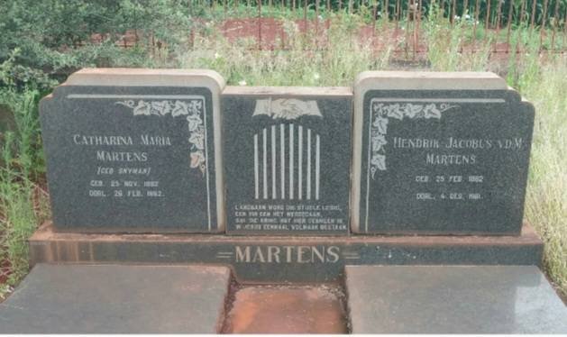 MARTENS Hendrik Jacobus V.d. M. 1882-1961 & Catharina Maria SNYMAN 1882-1962
