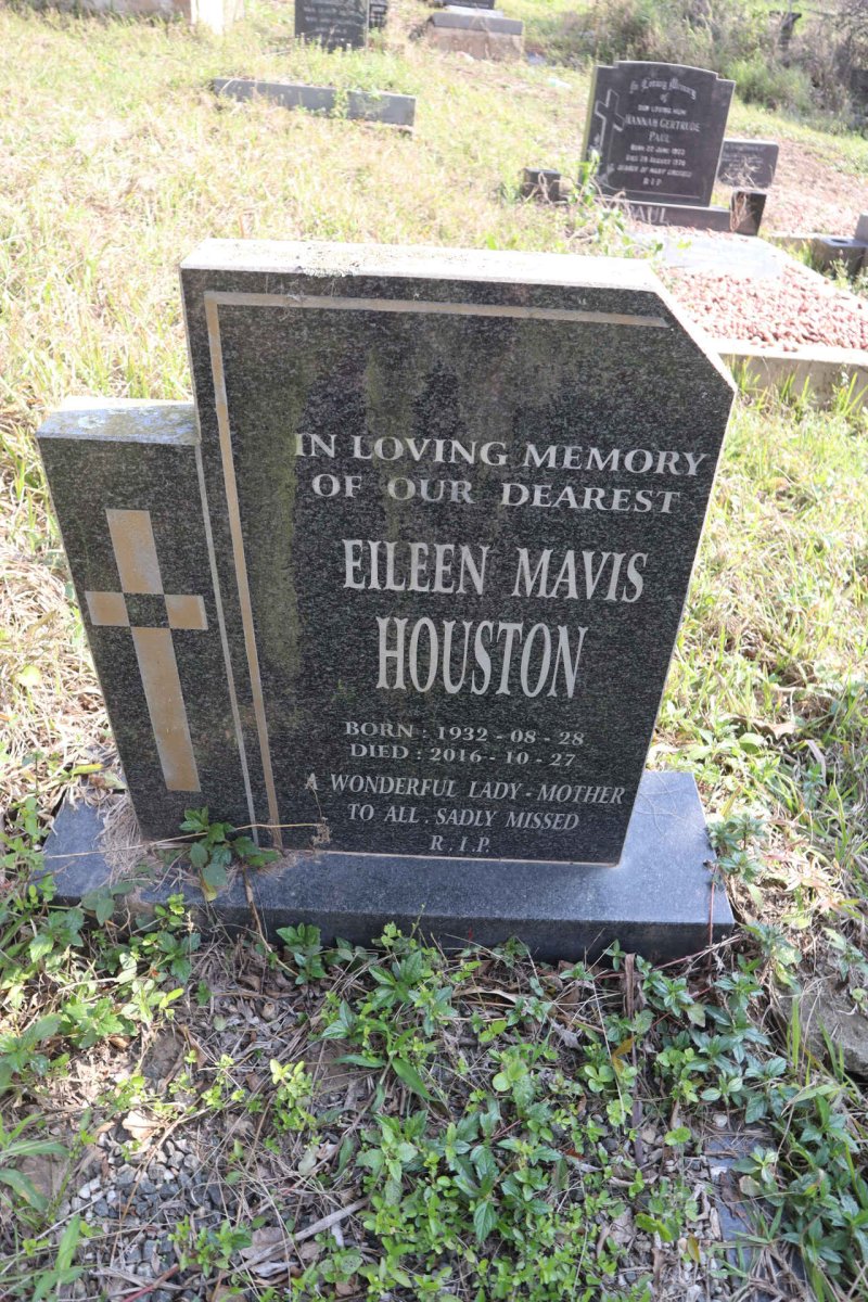 HOUSTON Eileen Mavis 1932-2016