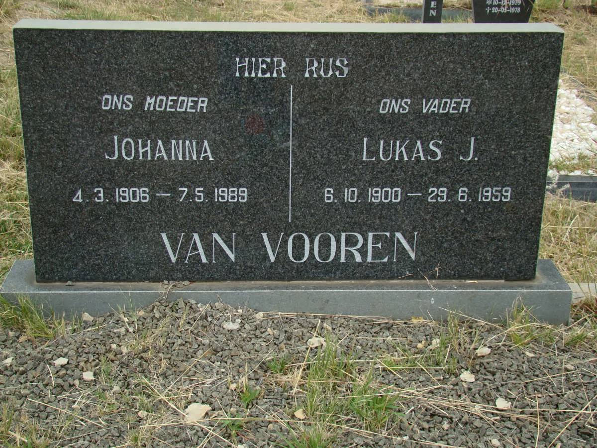 VOOREN Lukas J., van 1900-1959 &amp; Johanna 1906-1989
