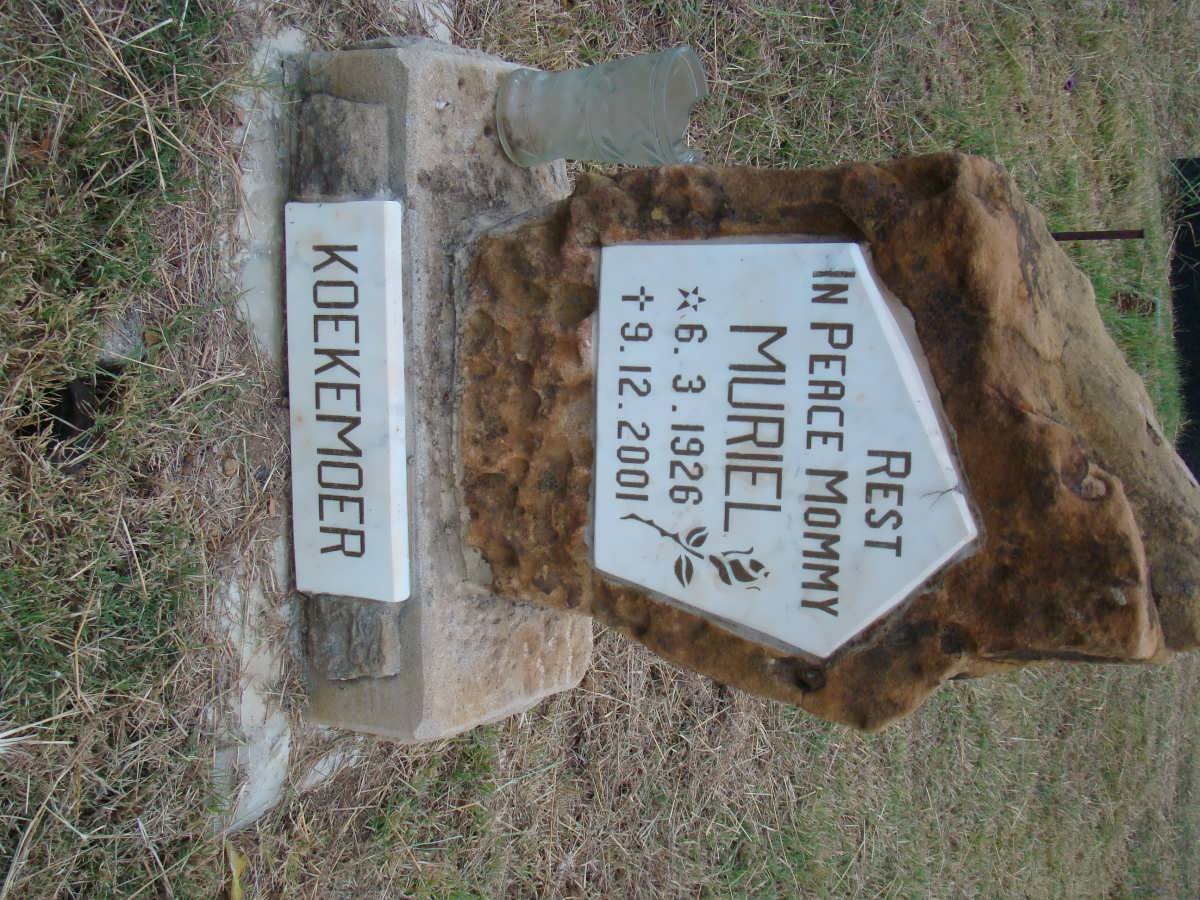 KOEKEMOER Muriel 1926-2001