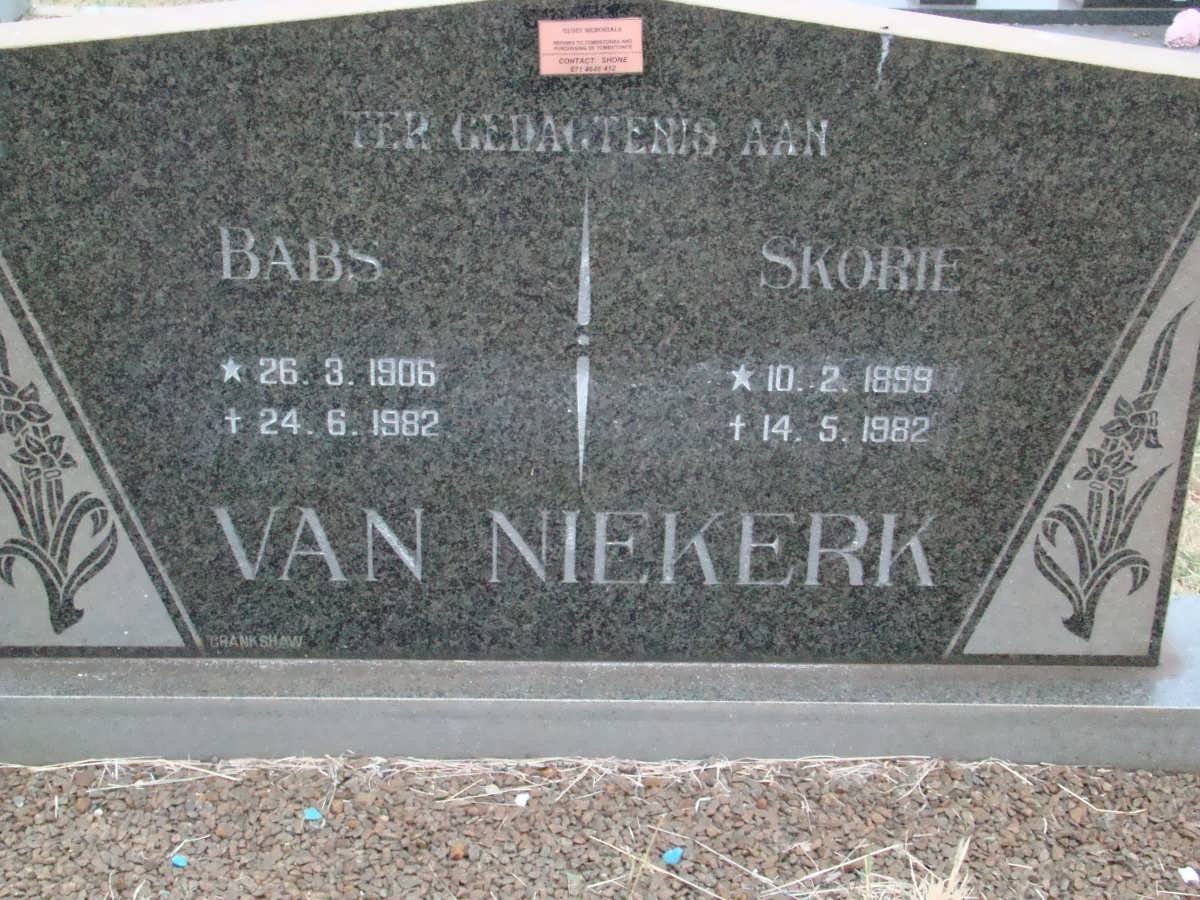 NIEKERK Skorie, van 1899-1982 &amp; Babs 1906-1982