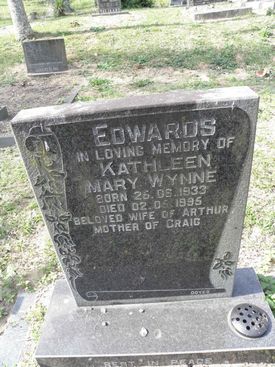 EDWARDS Kathleen Mary Wynne 1933-1995