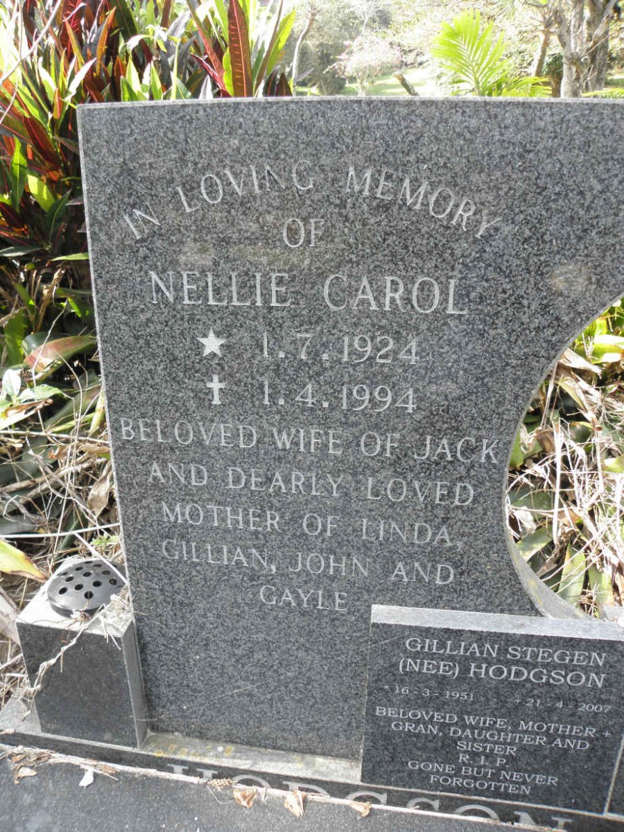 HODGSON Nellie Carol 1924-1994 :: STEGEN Gillian nee HODGSON 1951-2007