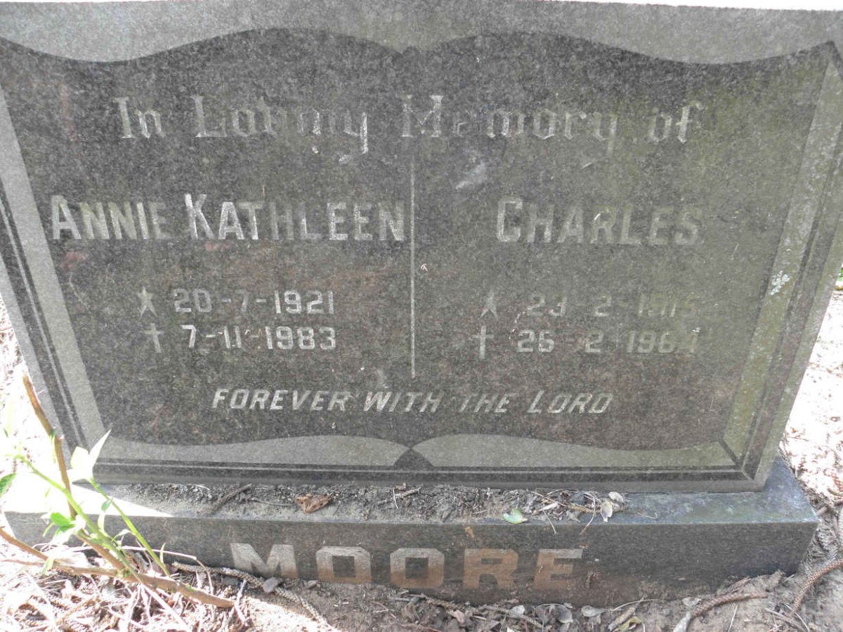 MOORE Charles 1915-1984 &amp; Annie Kathleen 1921-1983
