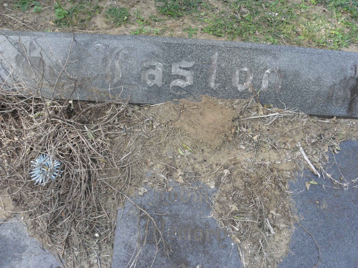 MASTON Nisbet 1912-1987 &amp; Mary 1910-1990
