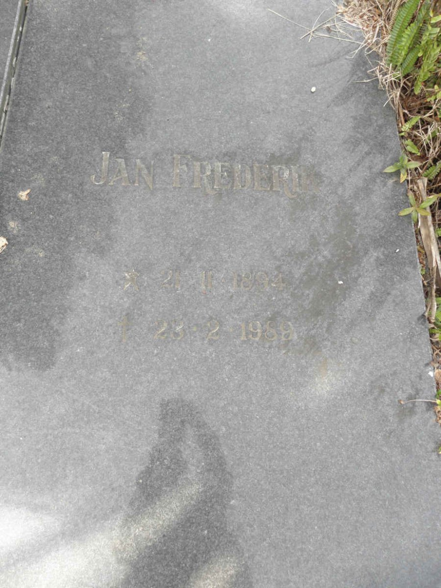 MOUTON Jan Frederik 1894-1989