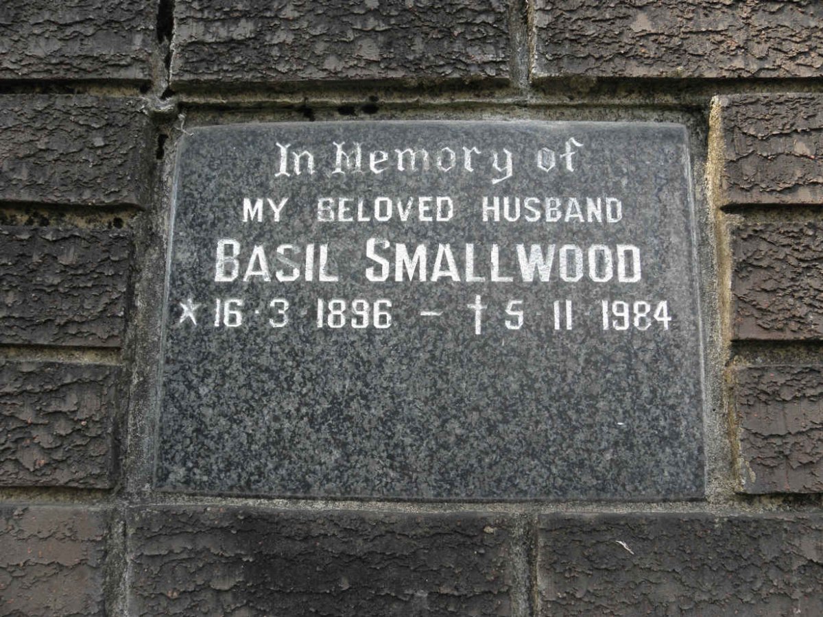 SMALLWOOD Basil 1896-1984