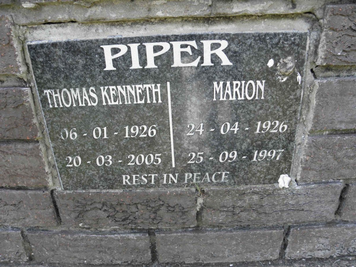 PIPER Thomas Kenneth 1926-2005 &amp; Marion 1926-1997