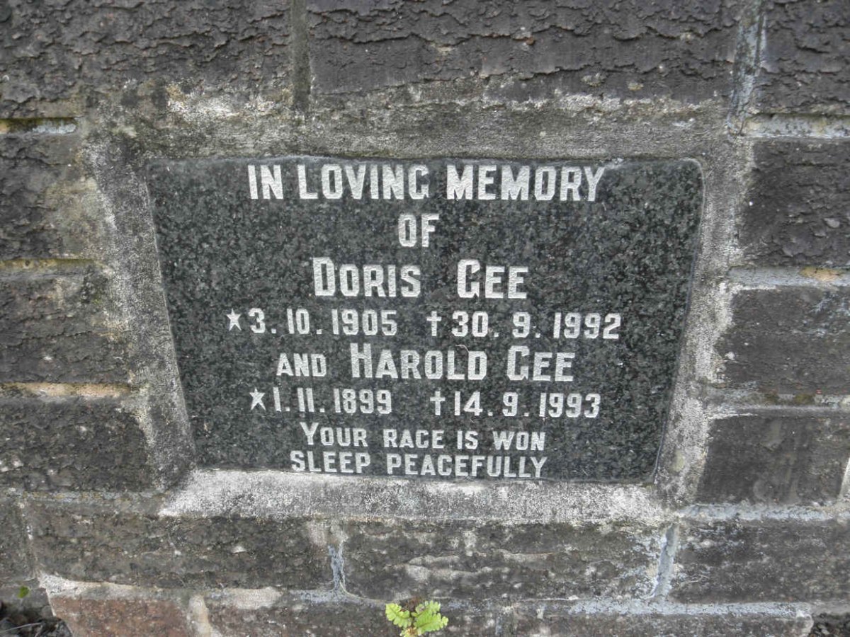 GEE Harold 1899-1993 &amp; Doris 1905-1992