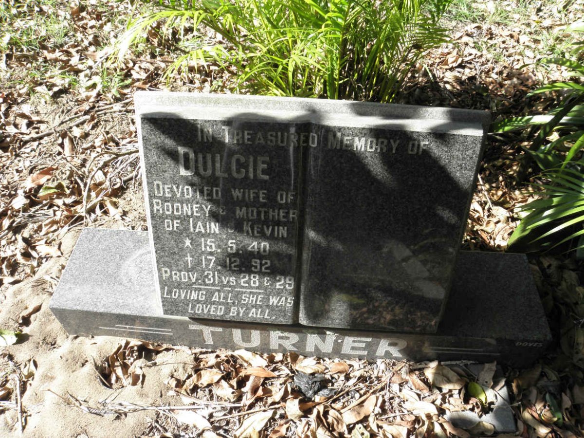 TURNER Dulcie 1940-1992