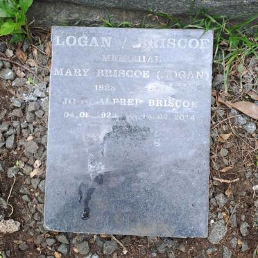 BRISCOE John Alfred 1923-2014 & Mary LOGAN 1923-2006