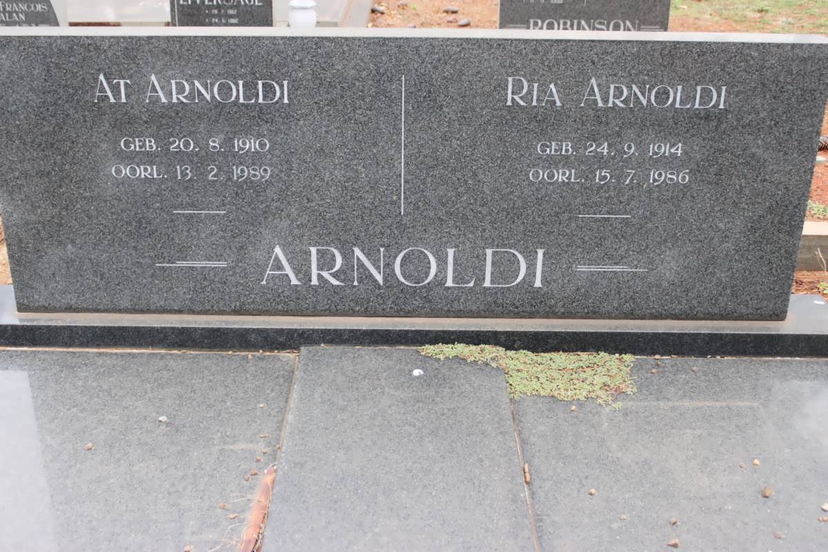 ARNOLDI At 1910-1989 &amp; Ria 1914-1986