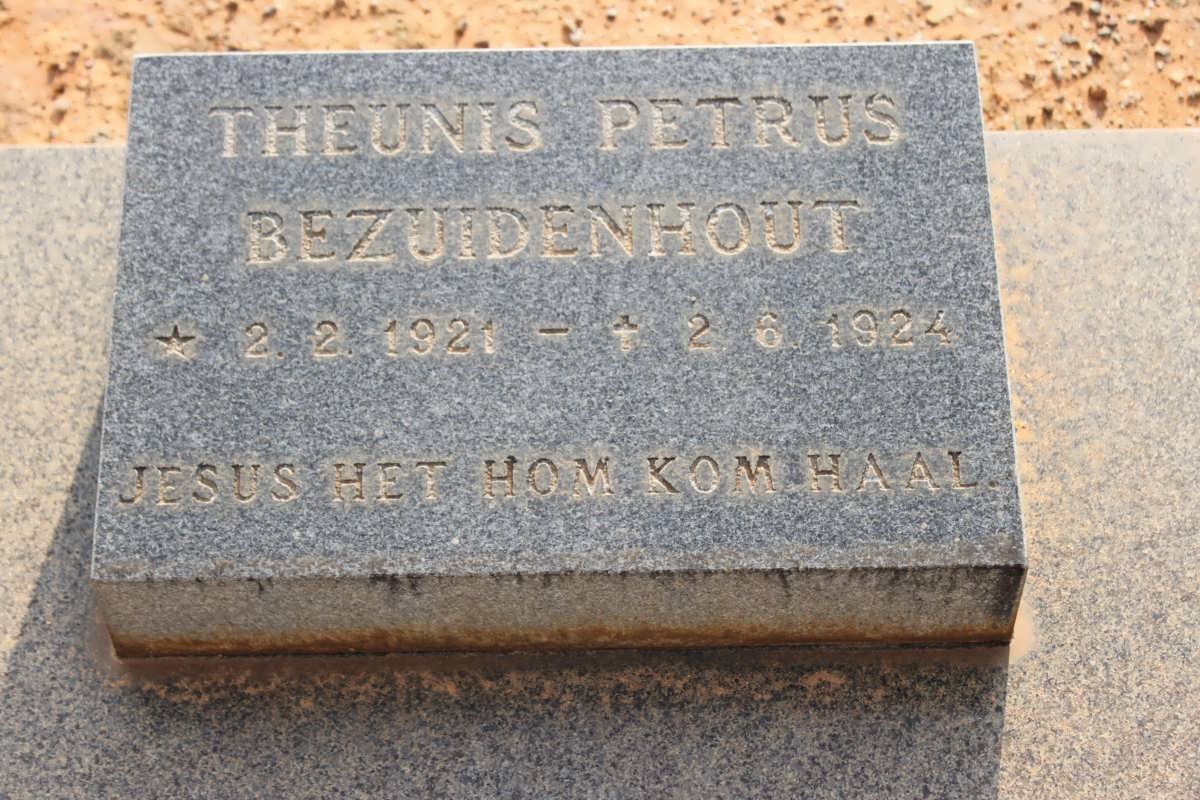 BEZUIDENHOUT Theunis Petrus 1921-1924