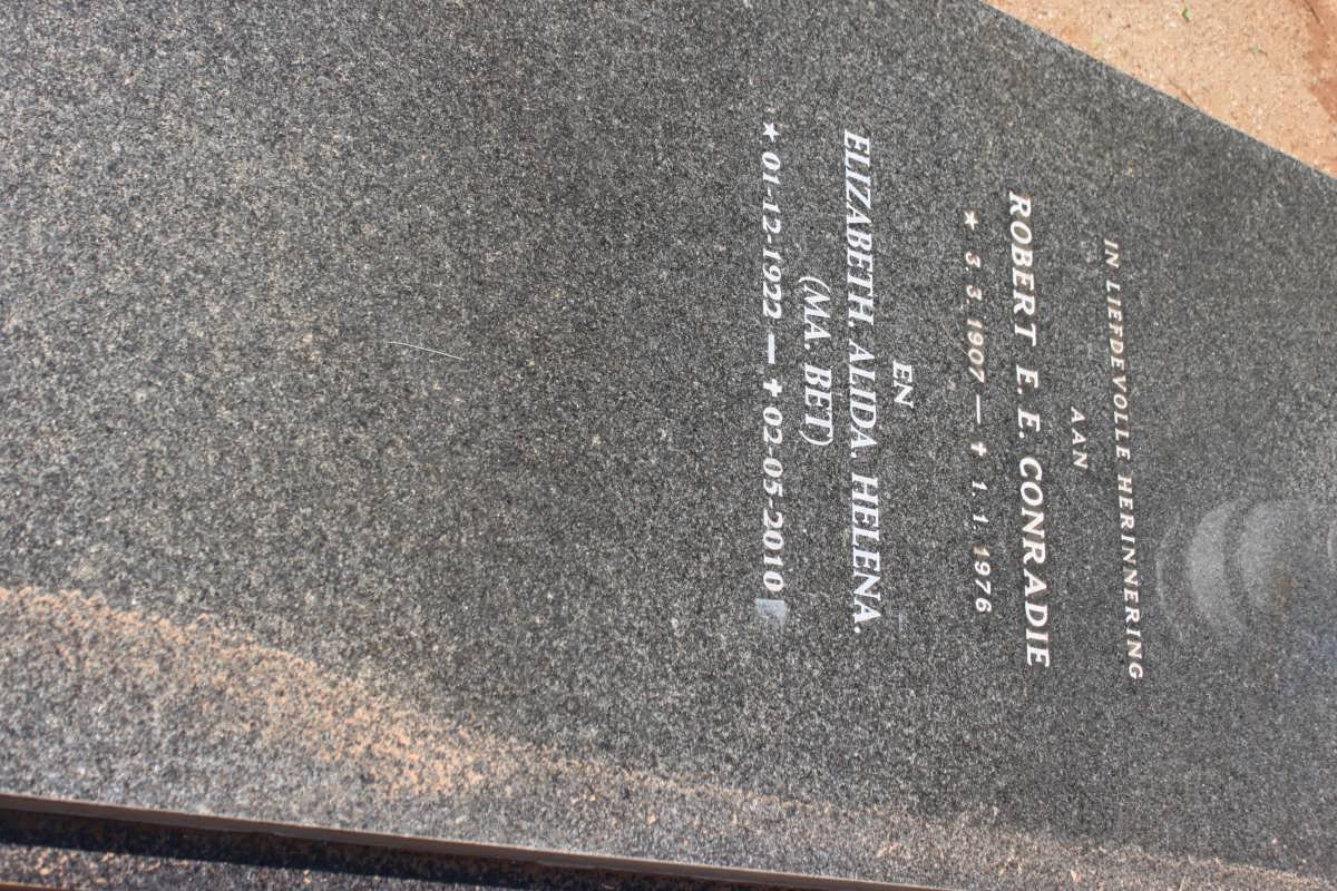 CONRADIE Robert E.E. 1907-1976 &amp; Elizabeth Alida Helena 1922-2010