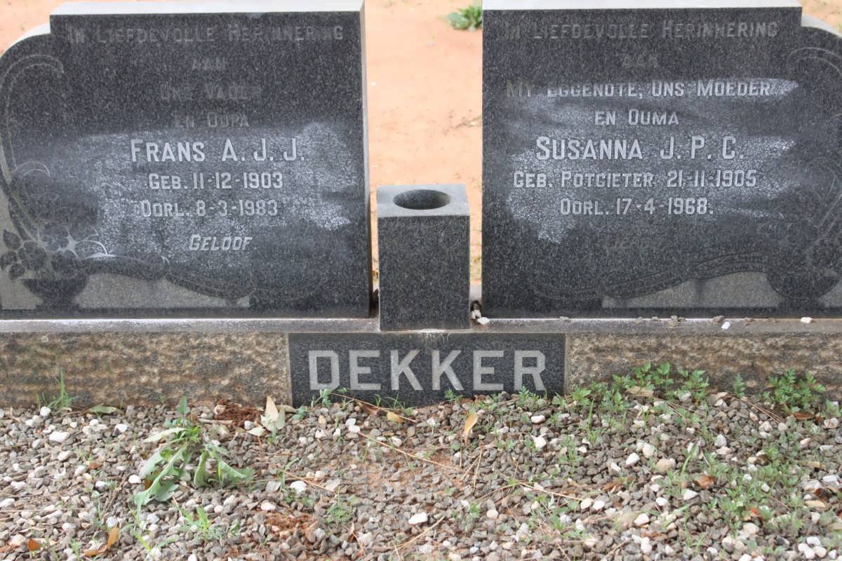 DEKKER Frans A.J.J. 1903-1983 &amp; Susanna J.P.C. POTGIETER 1905-1968
