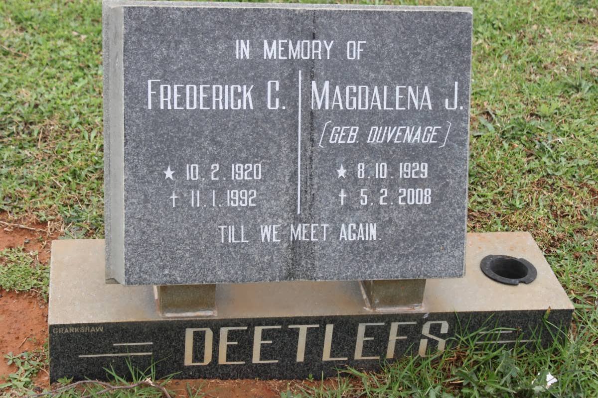 DEETLEFS Frederick C. 1920-1992 &amp; Magdalena J. DUVENAGE 1929-2008