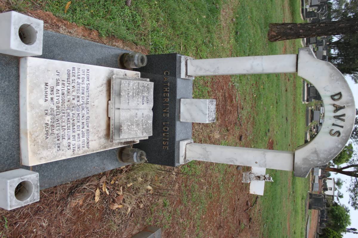 DAVIS Catherine Louise 1988-1989