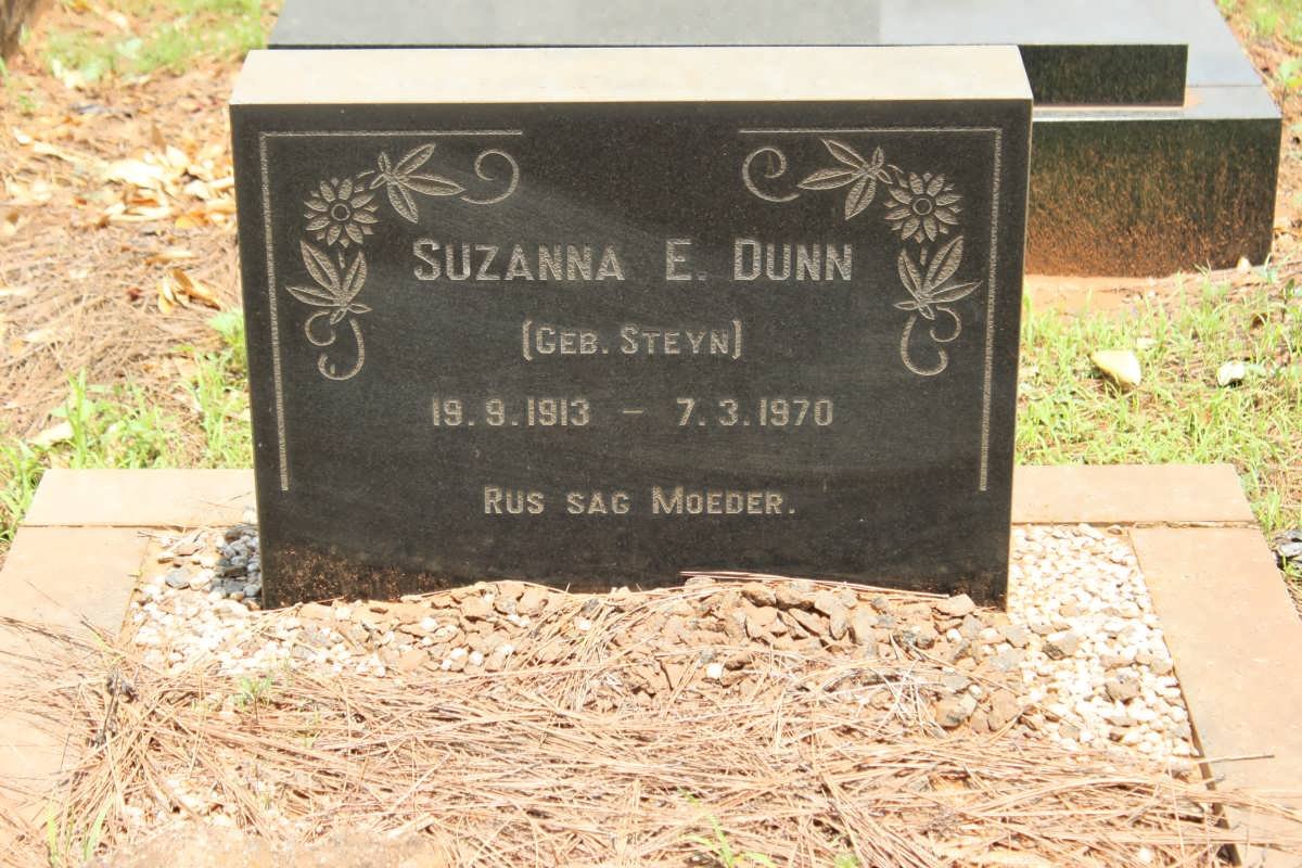 DUNN Suzanna E. nee STEYN 1913-1970