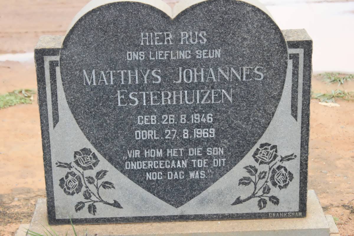 ESTERHUIZEN Matthys Johannes 1946-1969