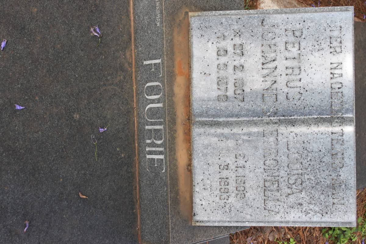 FOURIE Petrus Johannes 1907-1978 &amp; Louisa Petronella 1909-1993