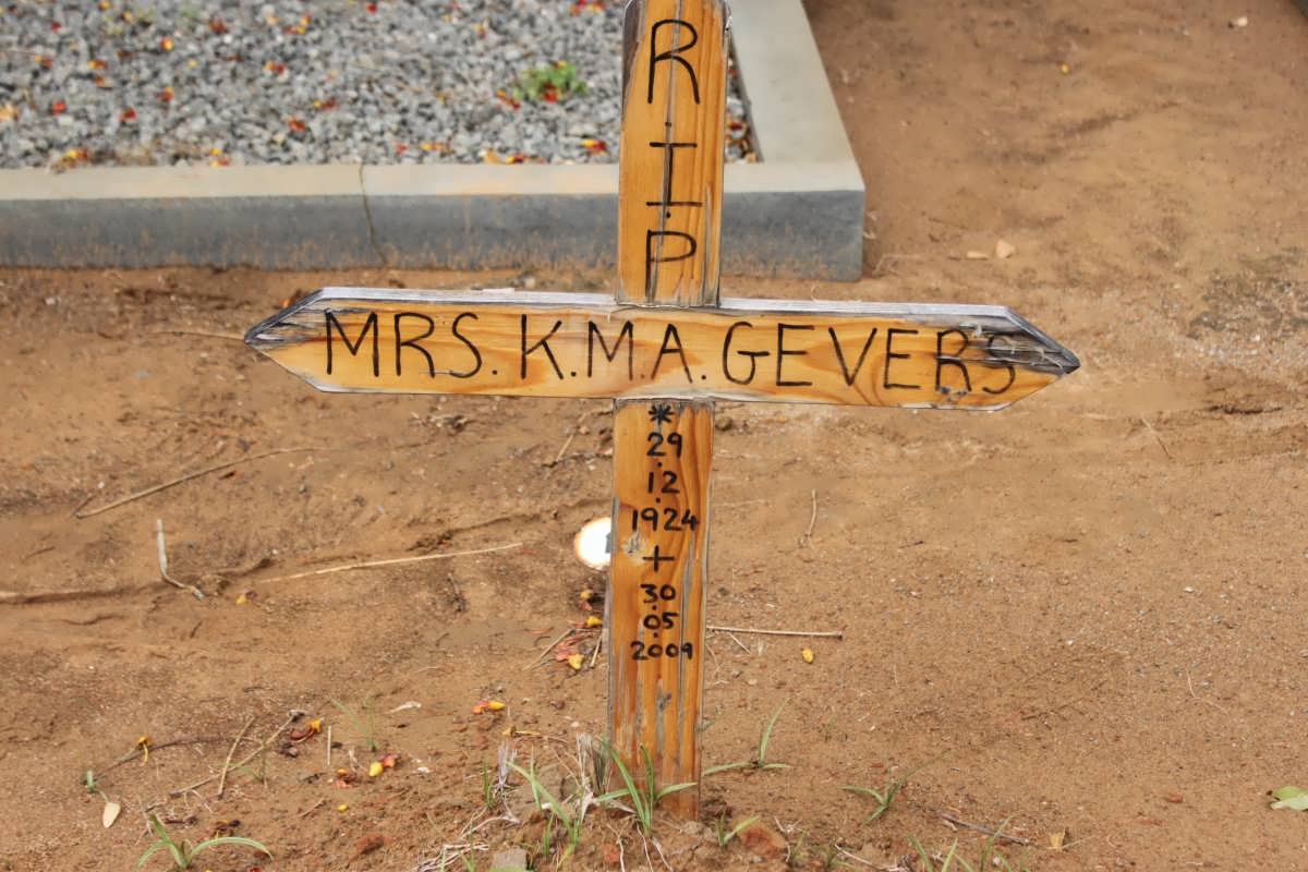 GEVERS K.M.A. 1924-2009