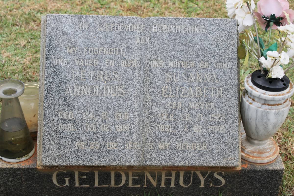 GELDENHUYS Petrus Arnoldus 1916-1991 &amp; Susanna Elizabeth MEYER 1922-2000