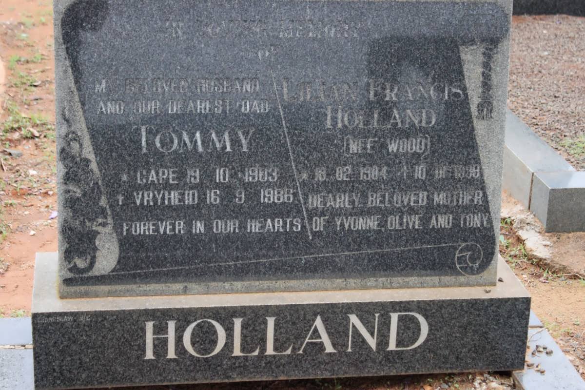 HOLLAND Tommy 1903-1986 &amp; Lilian Francis WOOD 1904-1989