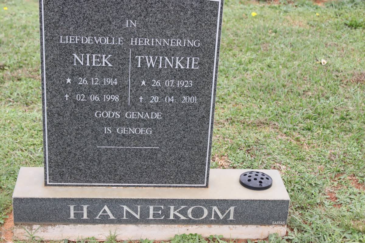 HANEKOM Niek 1914-1998 &amp; Twinkie 1923-2001