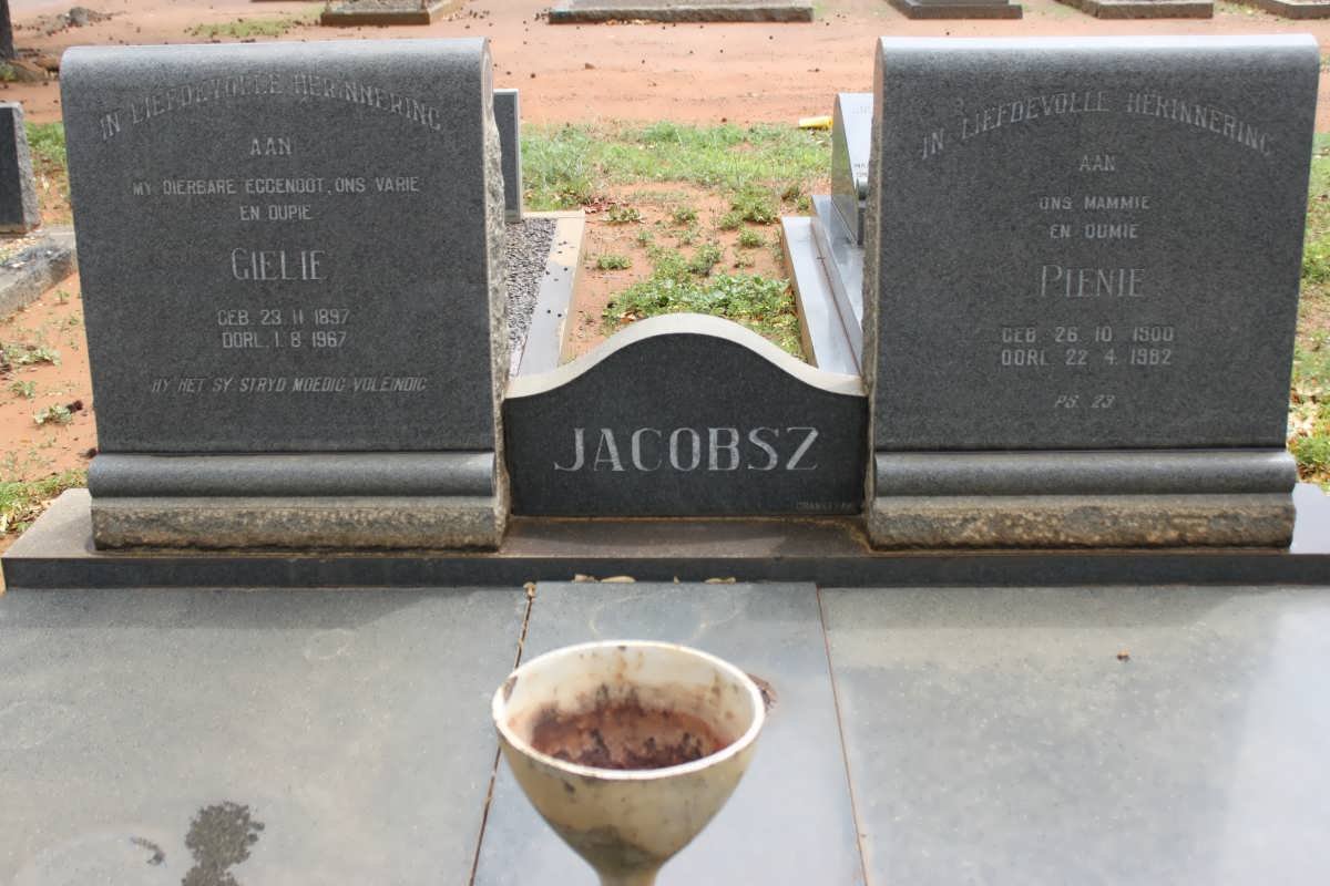 JACOBSZ Gielie 1897-1967 &amp; Pienie 1900-1982
