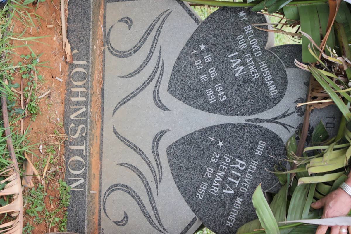 JOHNSTON Ian 1949-1991 &amp; Rita PIENAAR 1952-