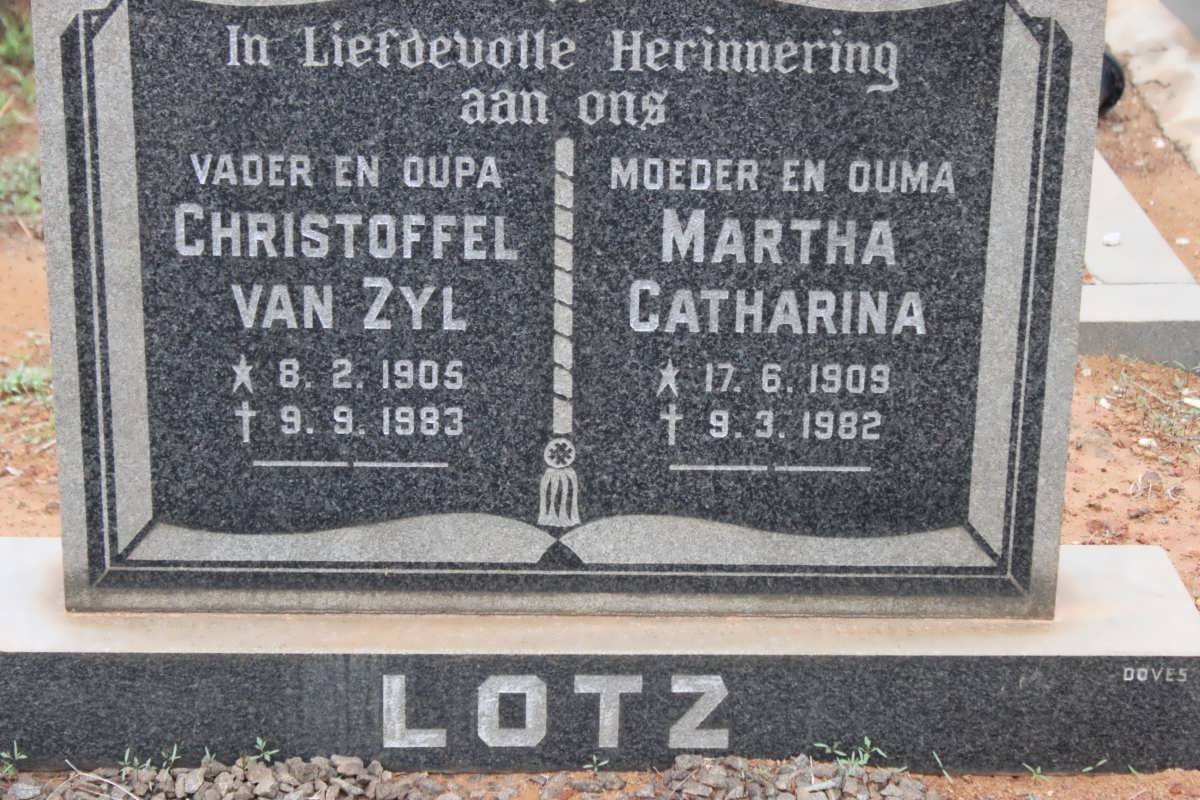 LOTZ Christoffel Van Zyl 1905-1983 &amp; Martha Catharina 1909-1982
