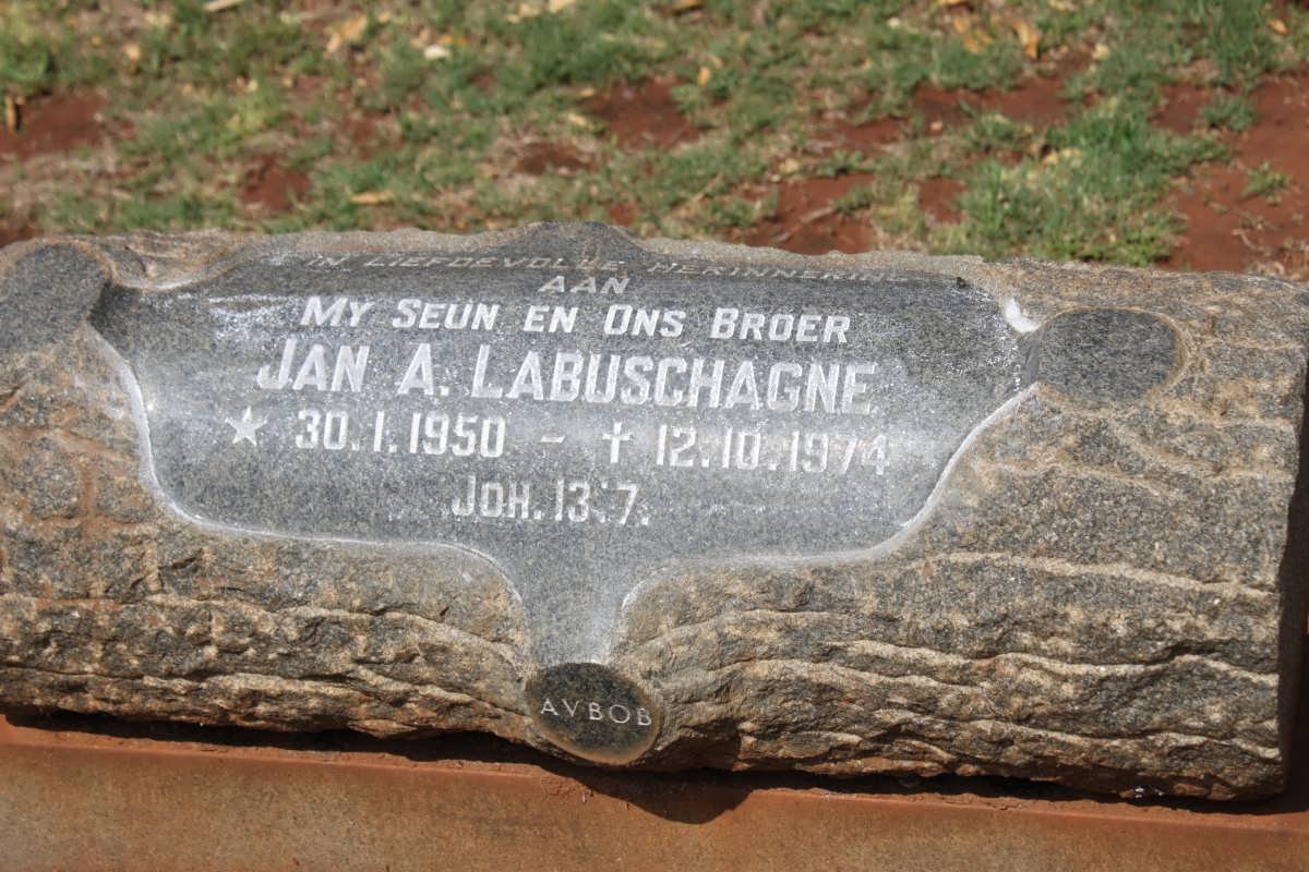LABUSCHAGNE Jan A. 1950-1974