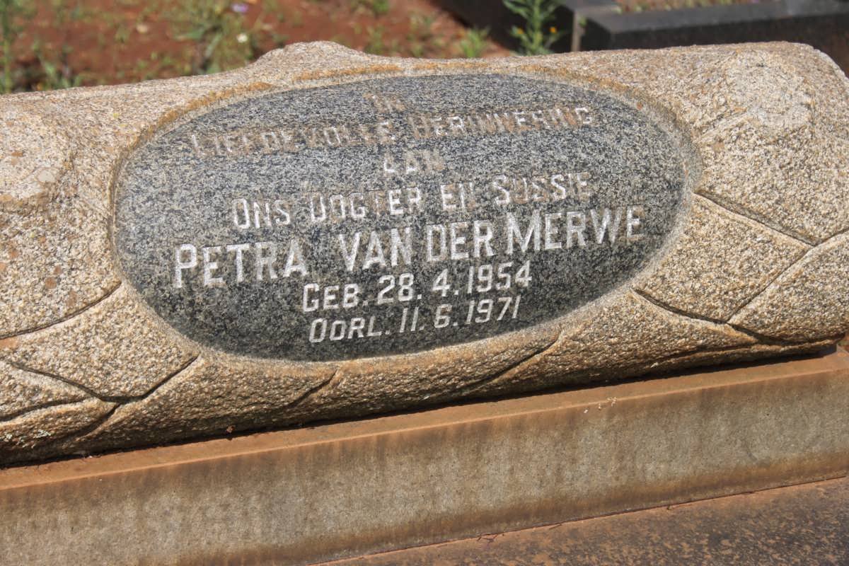 MERWE Petra, van der 1954-1971