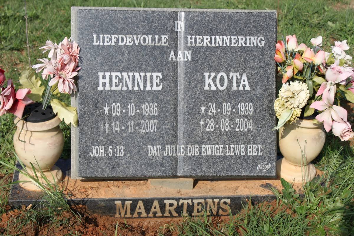 MAARTENS Hennie 1936-2007 &amp; Kota 1939-2004