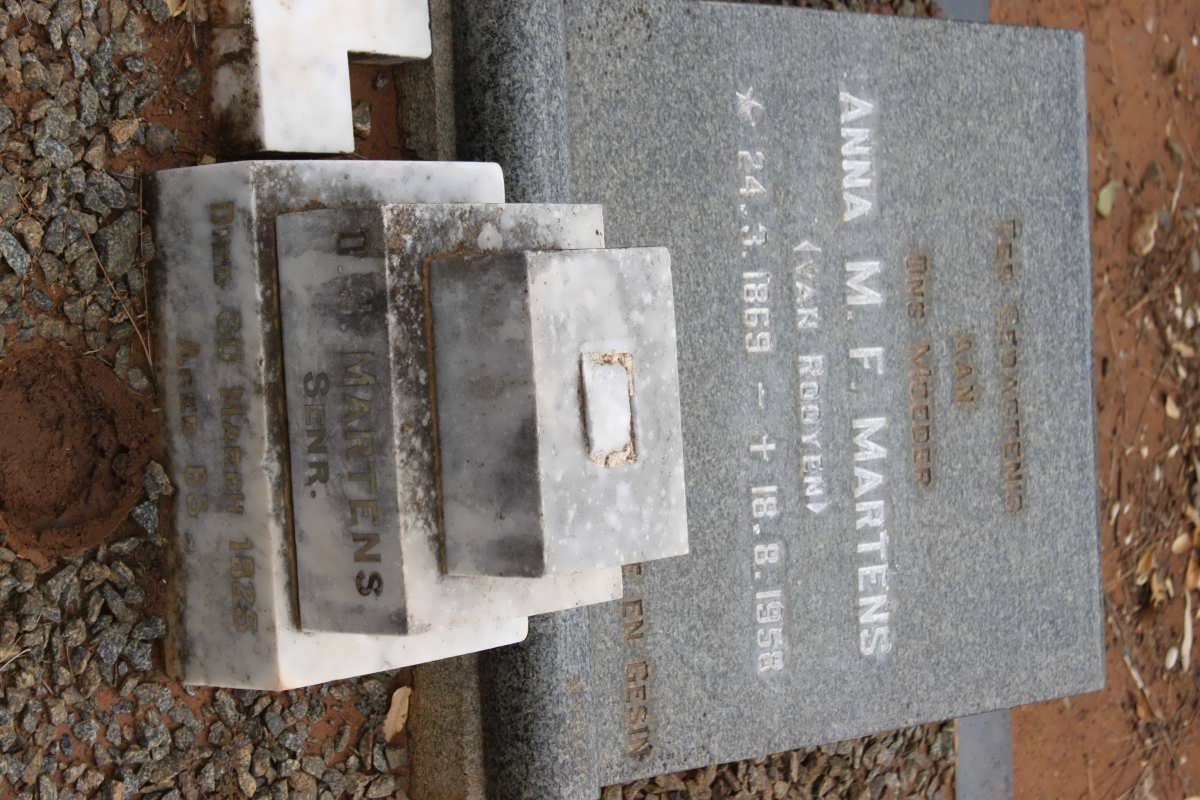 MARTENS D.J. -1925 &amp; Anna M.F. VAN ROOYEN 1869-1958