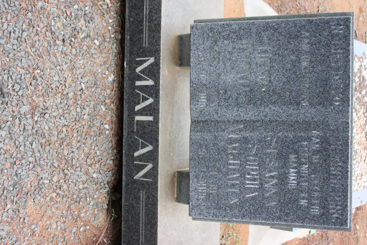 MALAN Henry Thomas 1921-2001 &amp; Susanna Sophia Magdalena 1927-1986