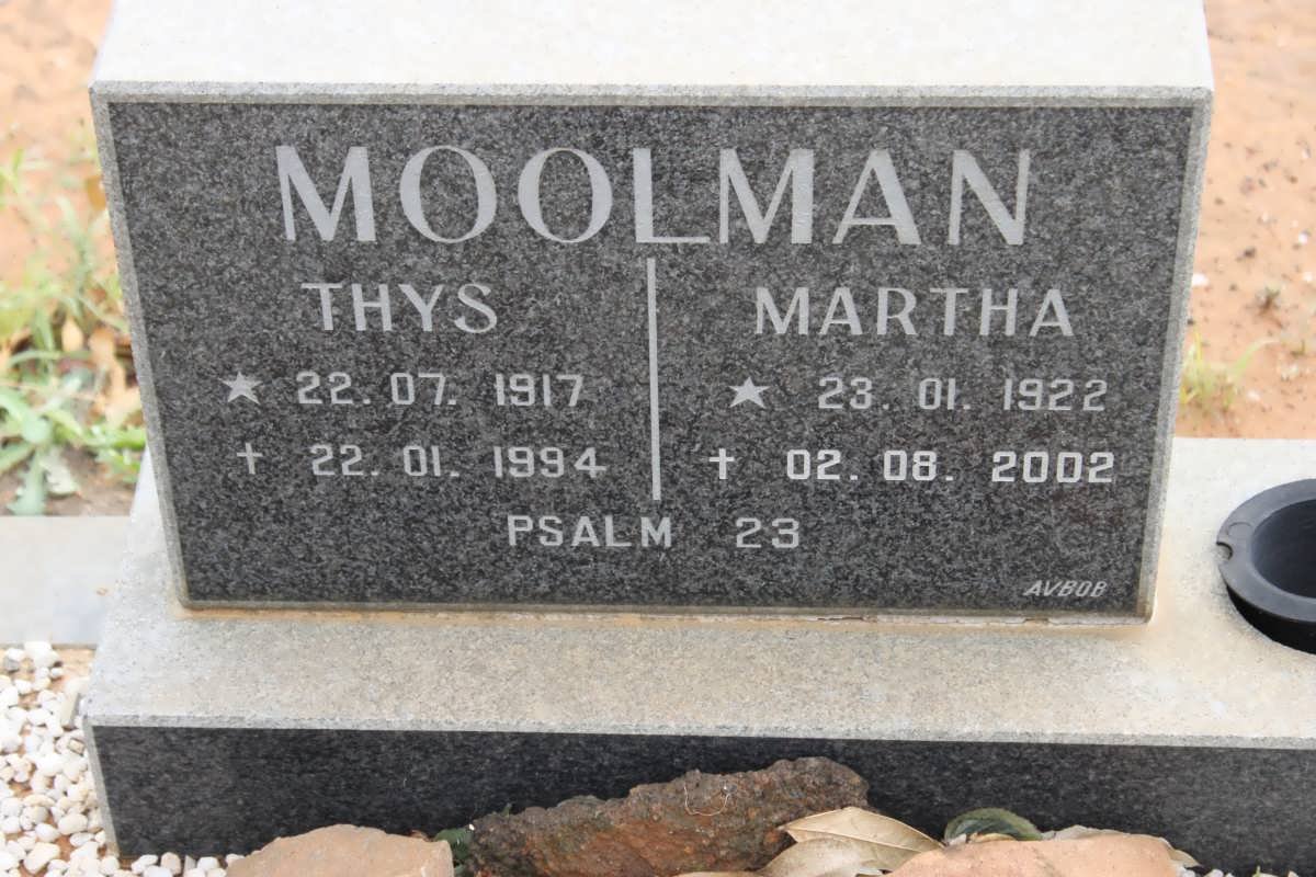 MOOLMAN Thys 1917-1994 &amp; Martha 1922-2002
