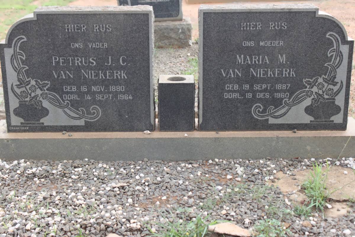 NIEKERK Petrus J.C., van 1880-1964 &amp; Maria M. 1887-1960