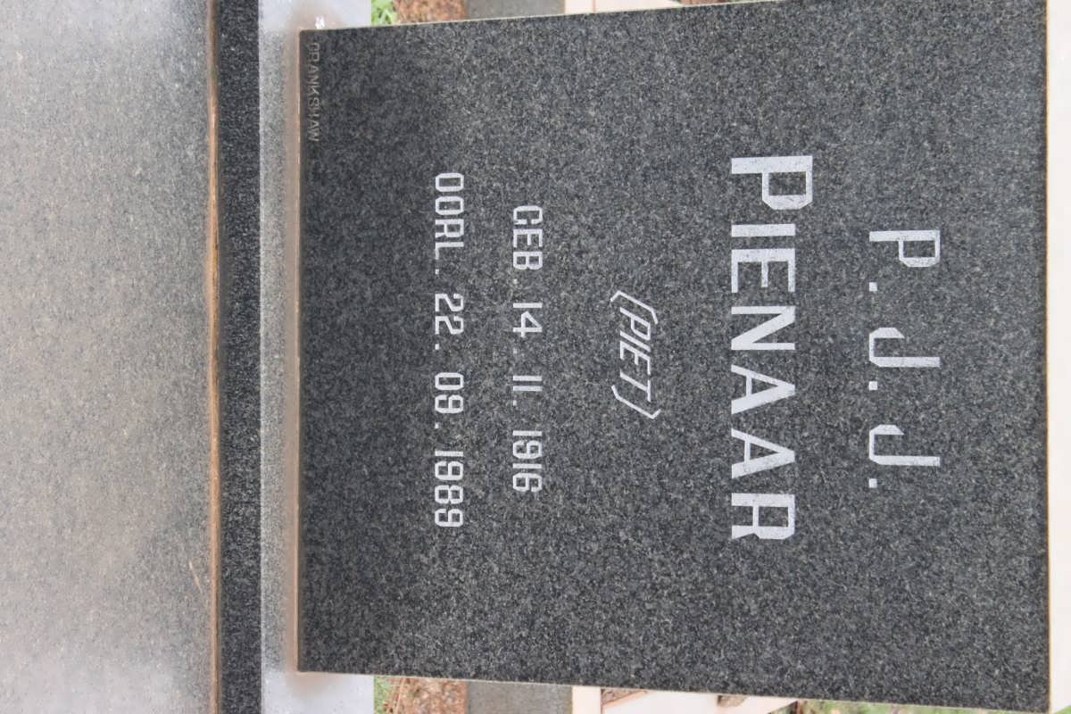 PIENAAR P.J.J. 1916-1989